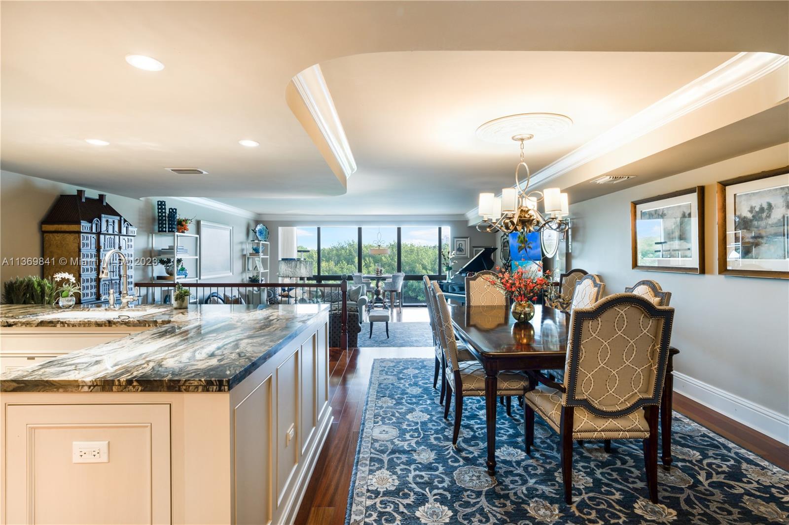 ROYAL HARBOUR YACHT CLUB - Residential