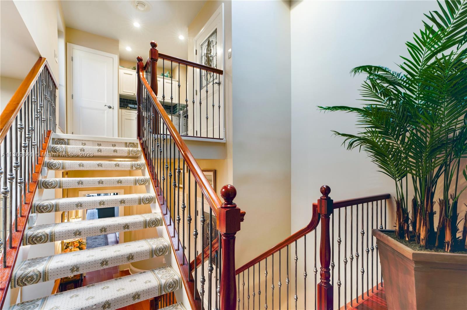 ROYAL HARBOUR YACHT CLUB - Residential