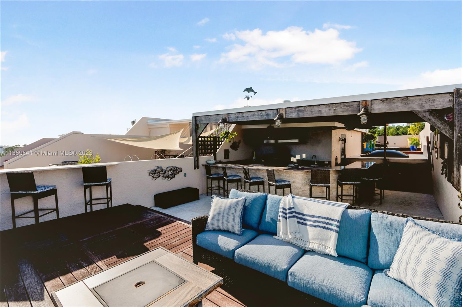 ROYAL HARBOUR YACHT CLUB - Residential