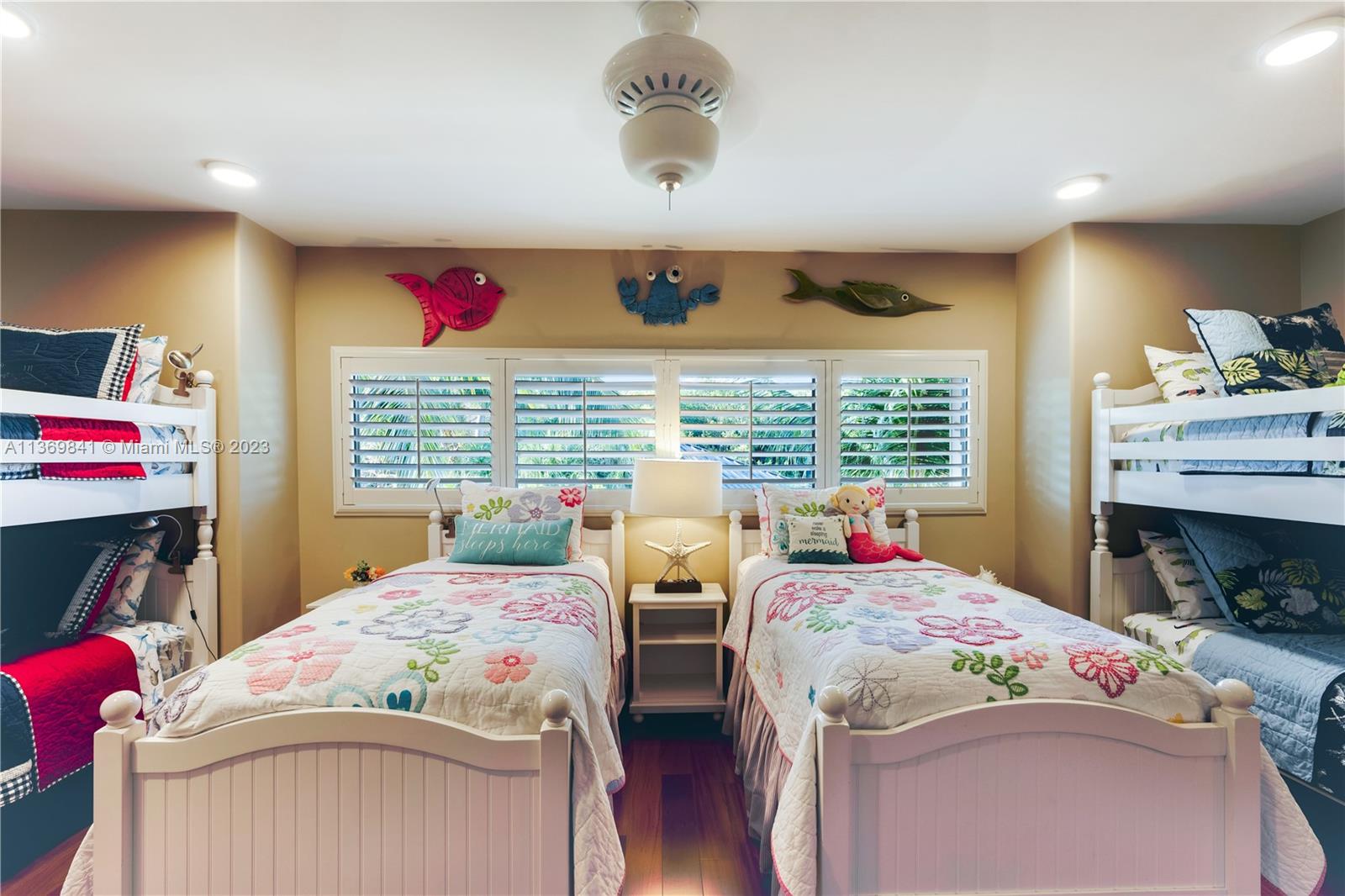 ROYAL HARBOUR YACHT CLUB - Residential