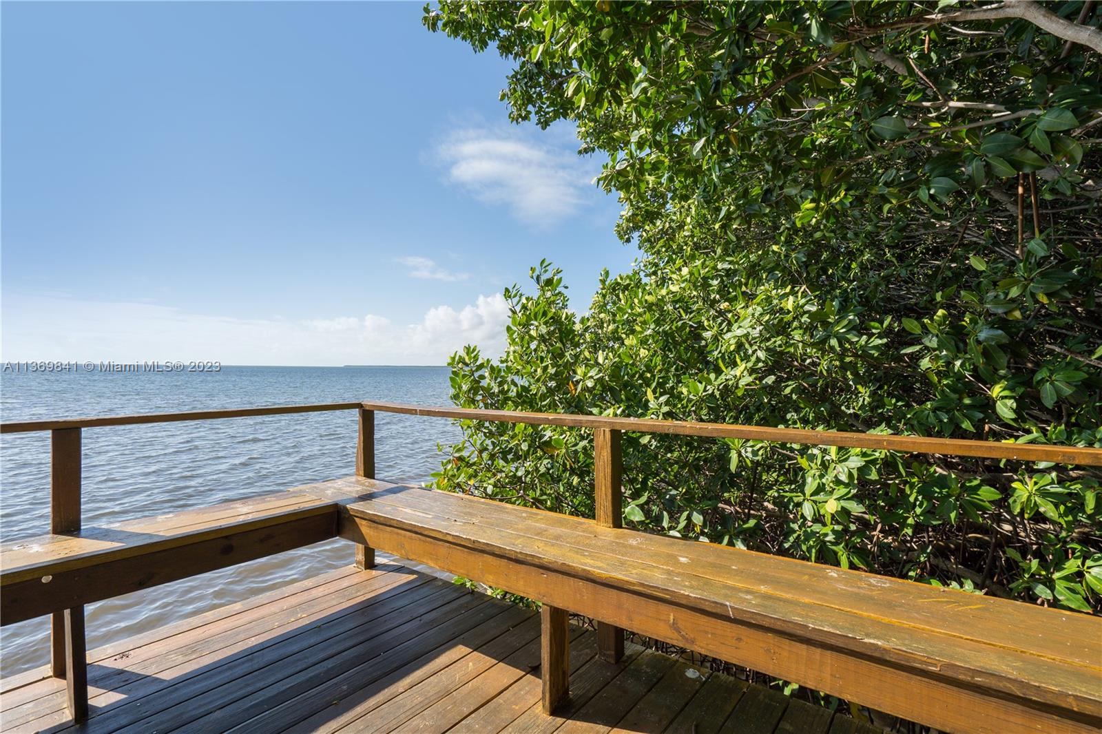 ROYAL HARBOUR YACHT CLUB - Residential