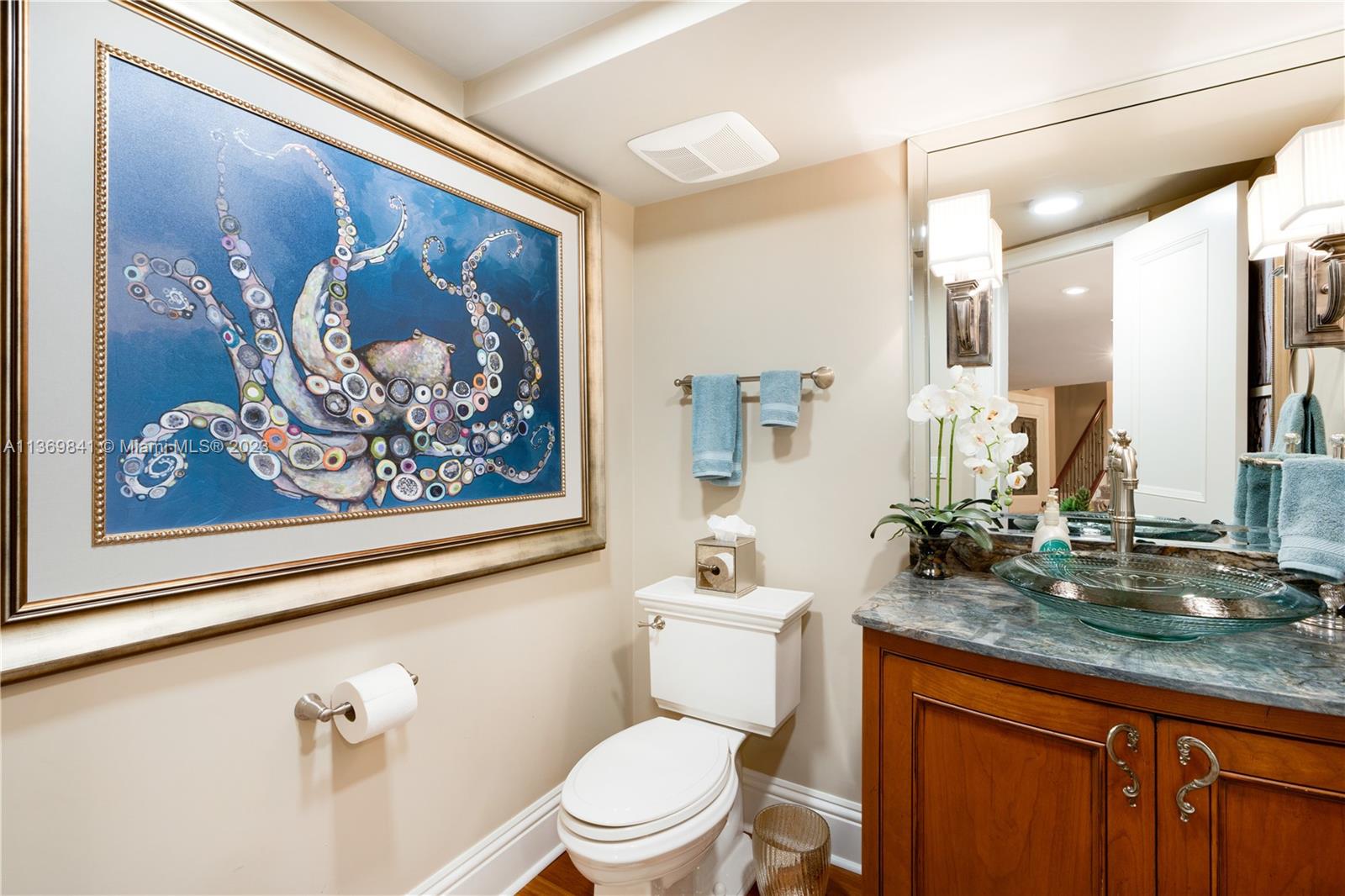 ROYAL HARBOUR YACHT CLUB - Residential