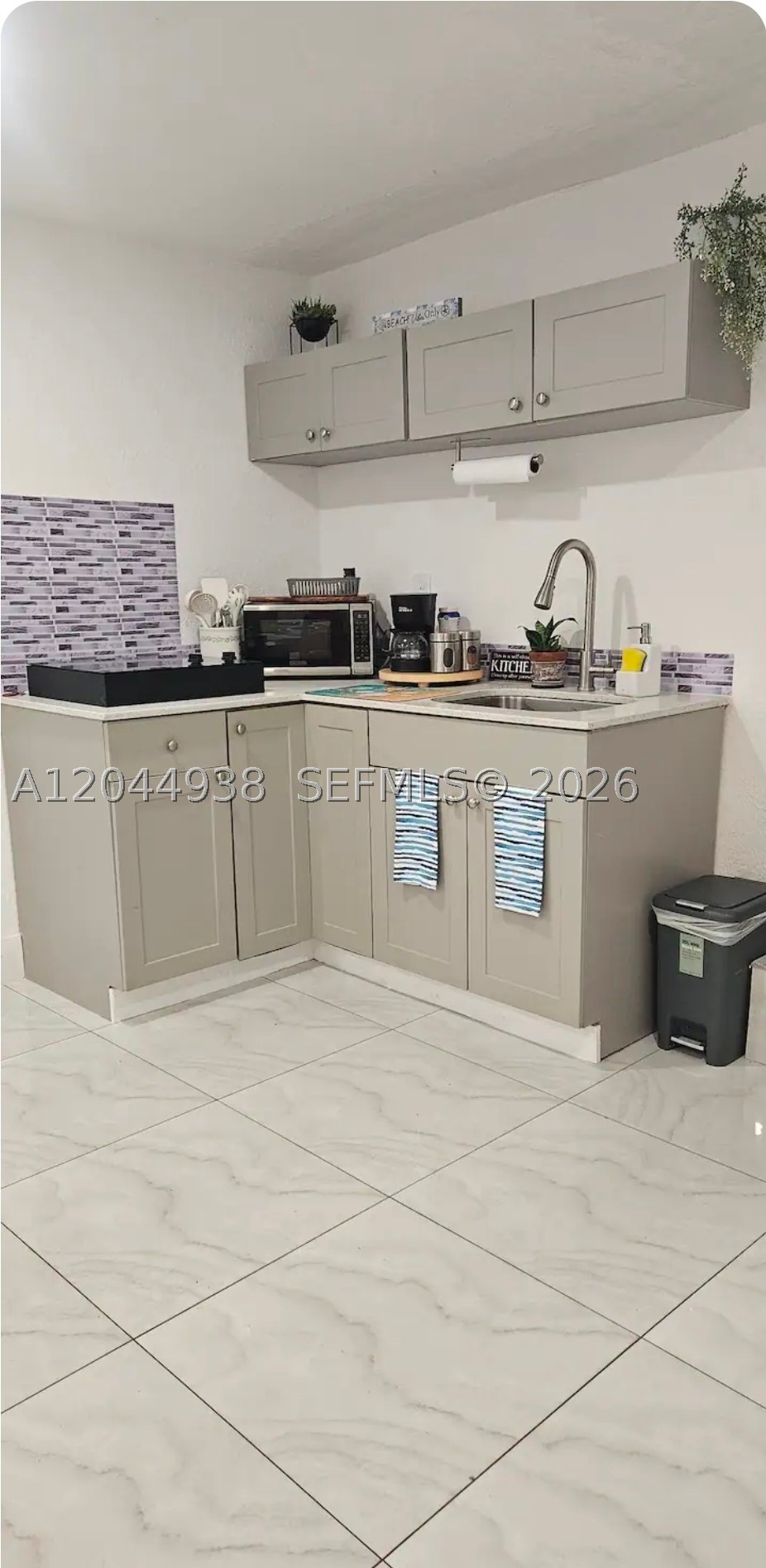 TOWN OF DANIA - Residential Lease