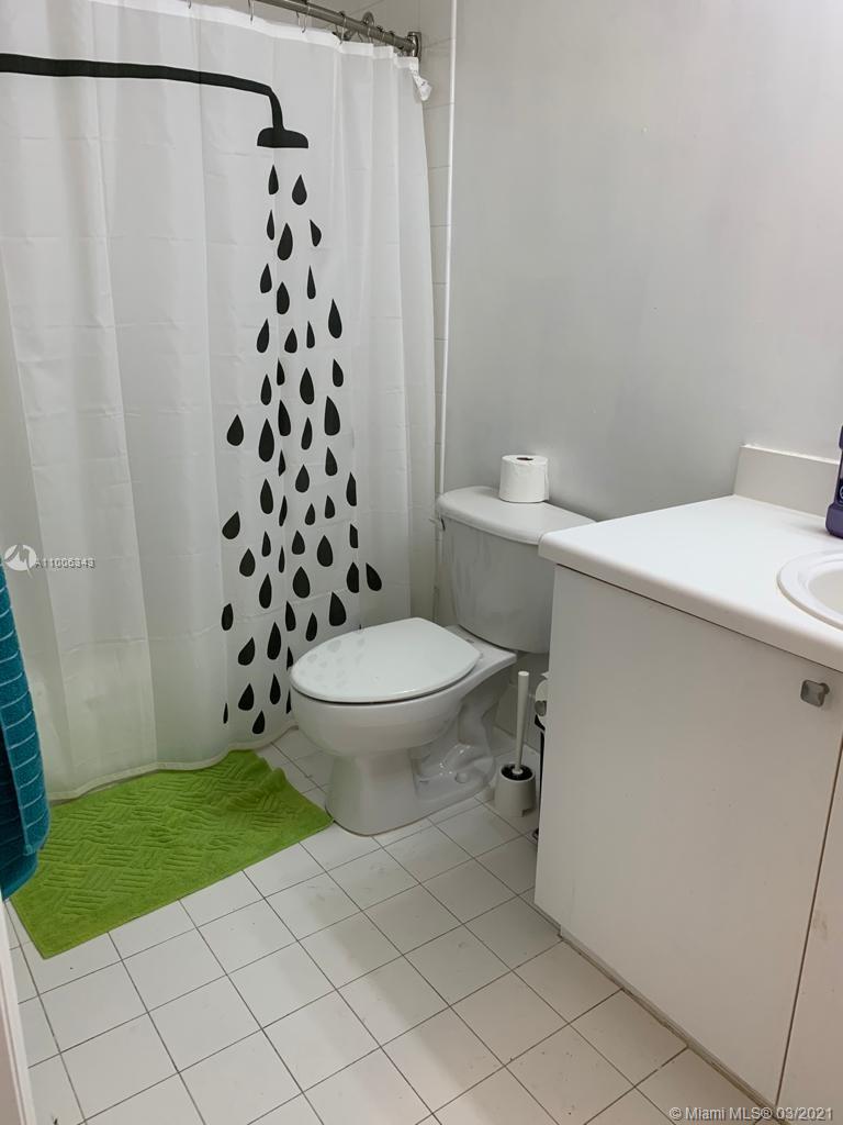 DOUGLAS GRAND CONDO - Residential Lease