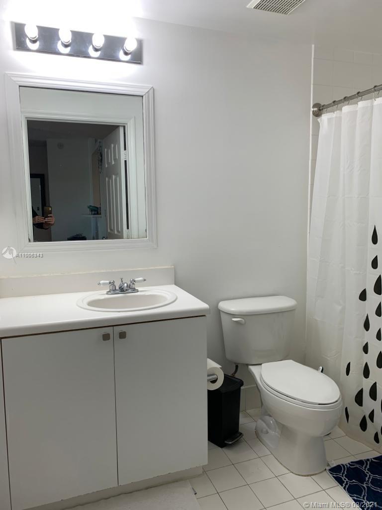 DOUGLAS GRAND CONDO - Residential Lease