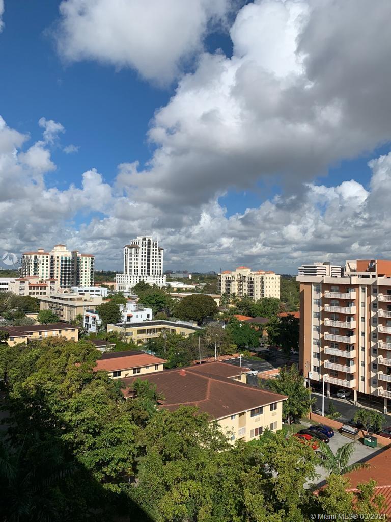 DOUGLAS GRAND CONDO - Residential Lease