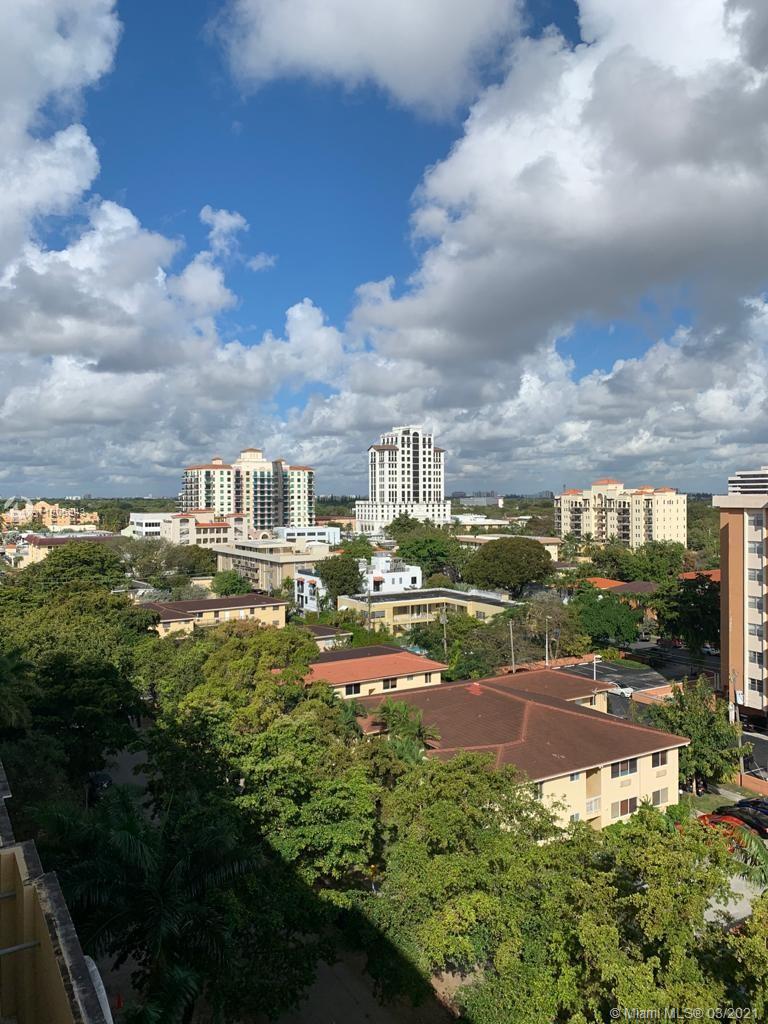 DOUGLAS GRAND CONDO - Residential Lease