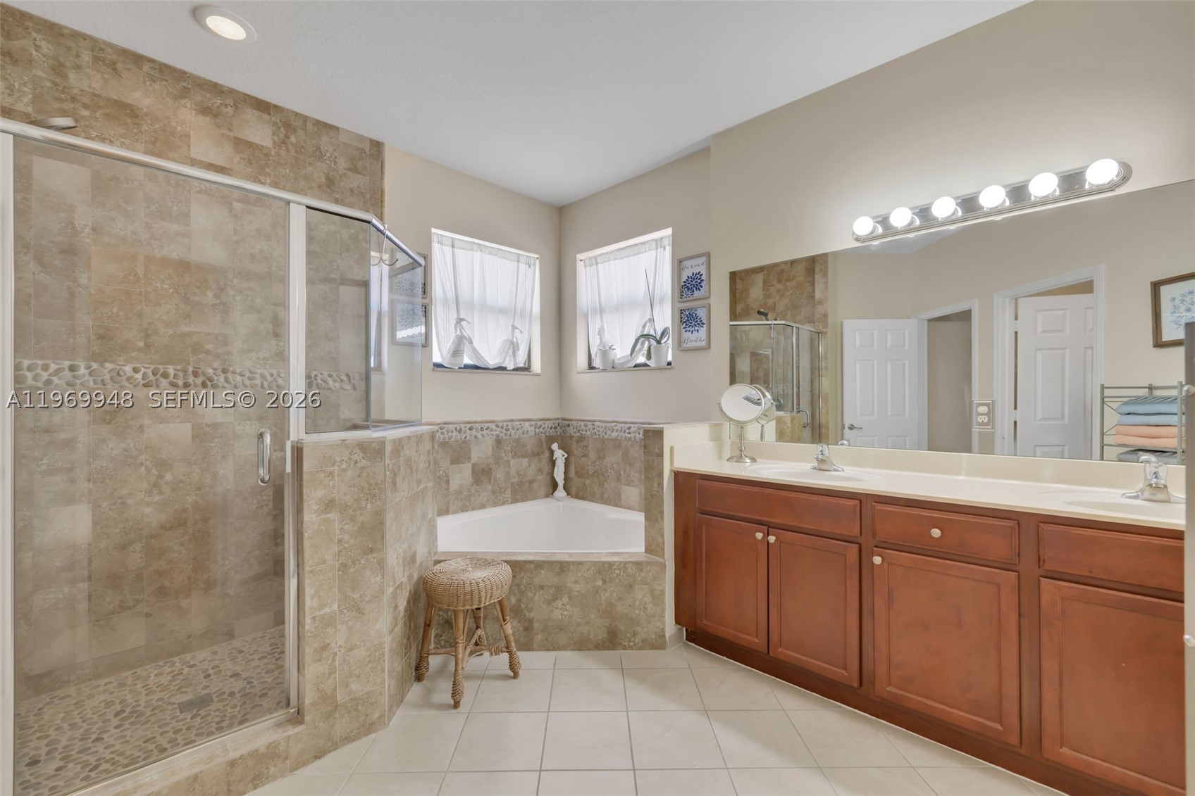 ENCLAVE AT BLACK POINT MA - Residential
