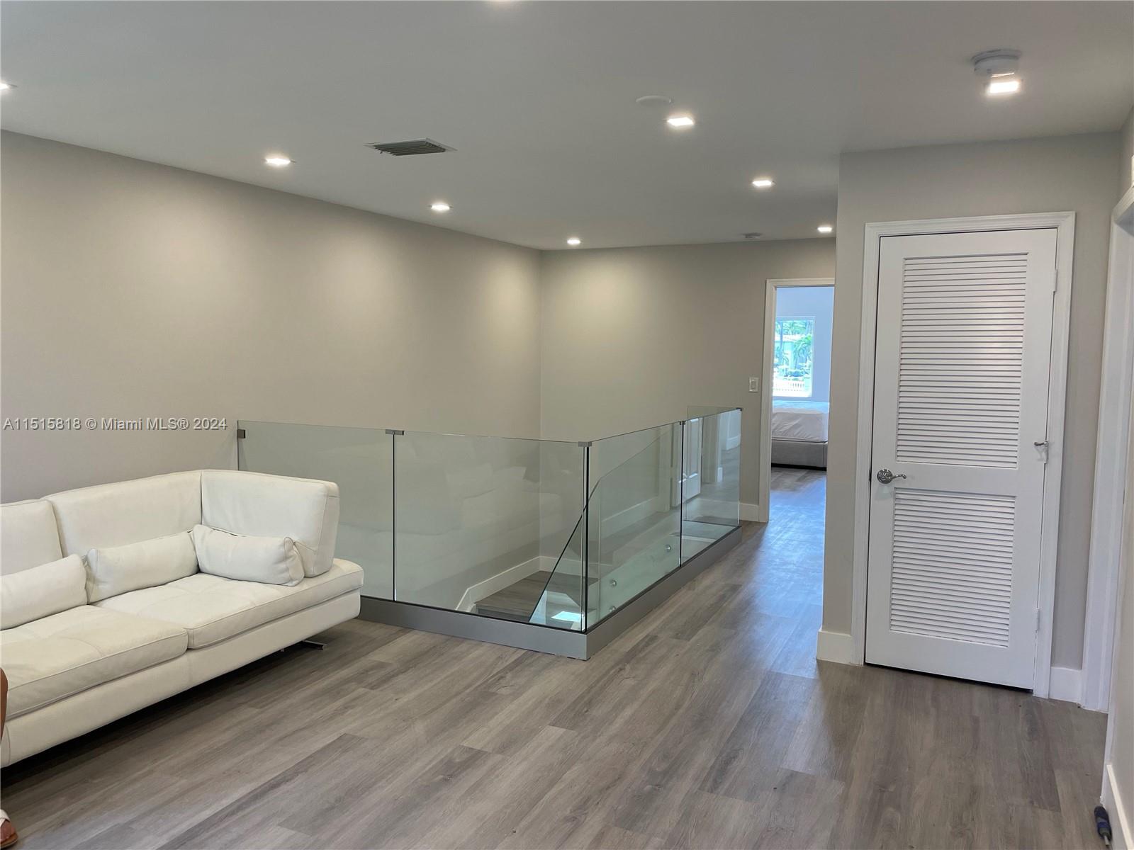AVENTURA LAKES PHASE 1 - Residential