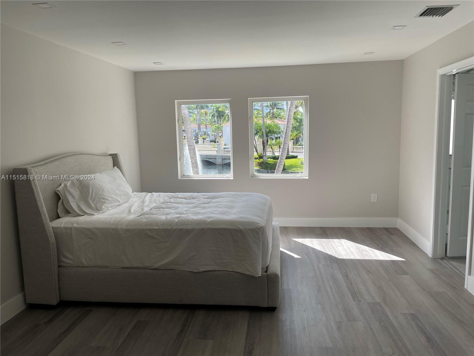 AVENTURA LAKES PHASE 1 - Residential