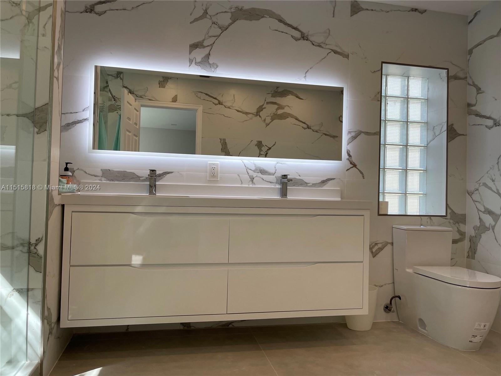 AVENTURA LAKES PHASE 1 - Residential