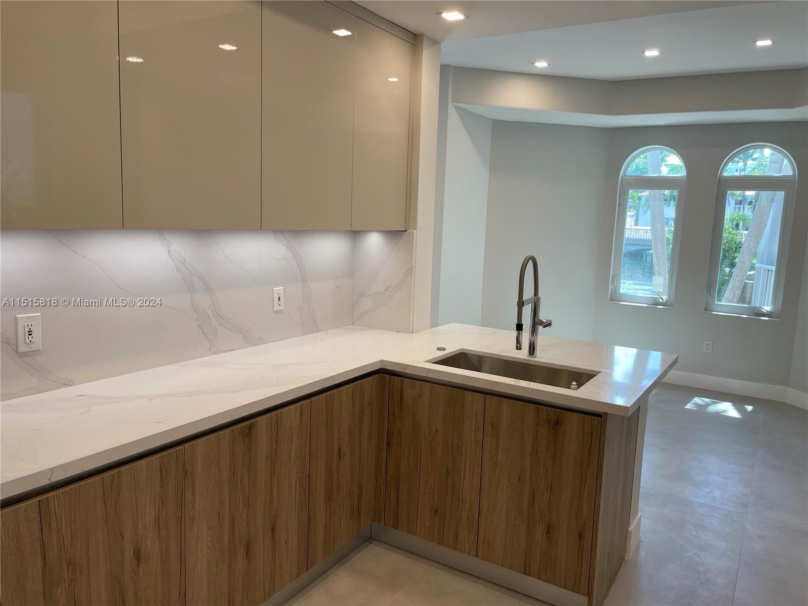 AVENTURA LAKES PHASE 1 - Residential