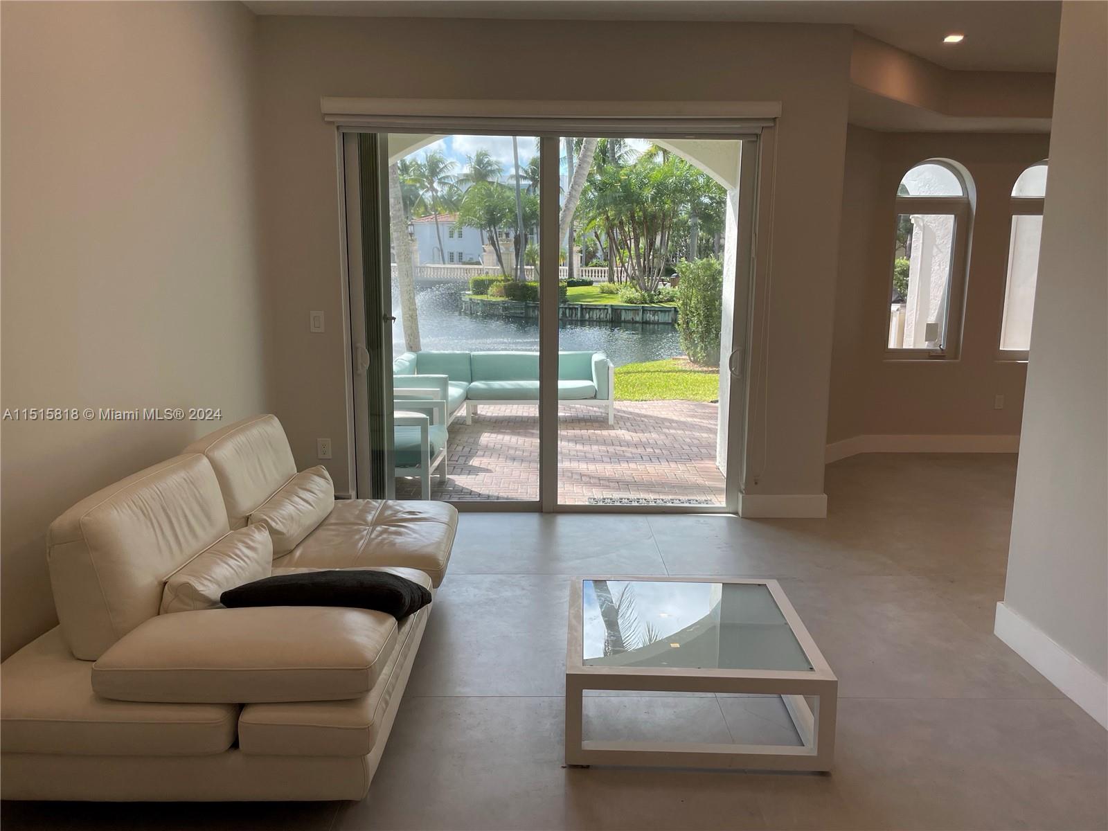 AVENTURA LAKES PHASE 1 - Residential