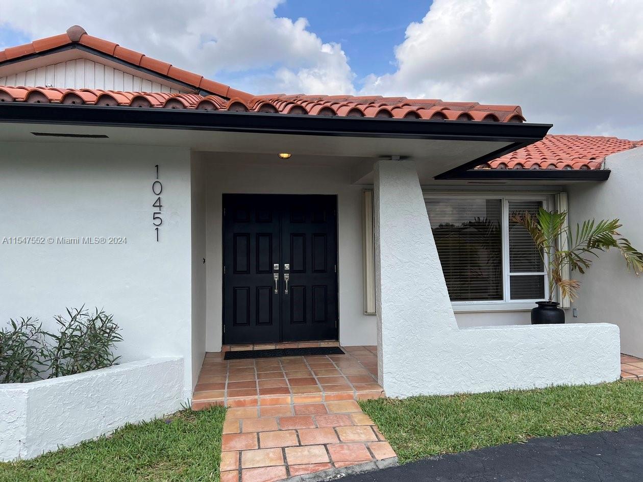 Fantastic, completely move in ready home in secluded neighborhood on a cul-de-sac. Original owner, well maintained & completely updated. Close to FIU, turnpike & great schools. Porcelain wood look flooring throughout, freshly painted inside & out plus new kitchen cabinets. Very spacious home with large living, dining & extra large family plus eat in kitchen. Great size bedrooms with a huge primary bedroom & bath with walk in closet. Above ground pool in excellent condition ready for spring break & summer fun. Fabulous home for entertaining or at family enjoyment.
