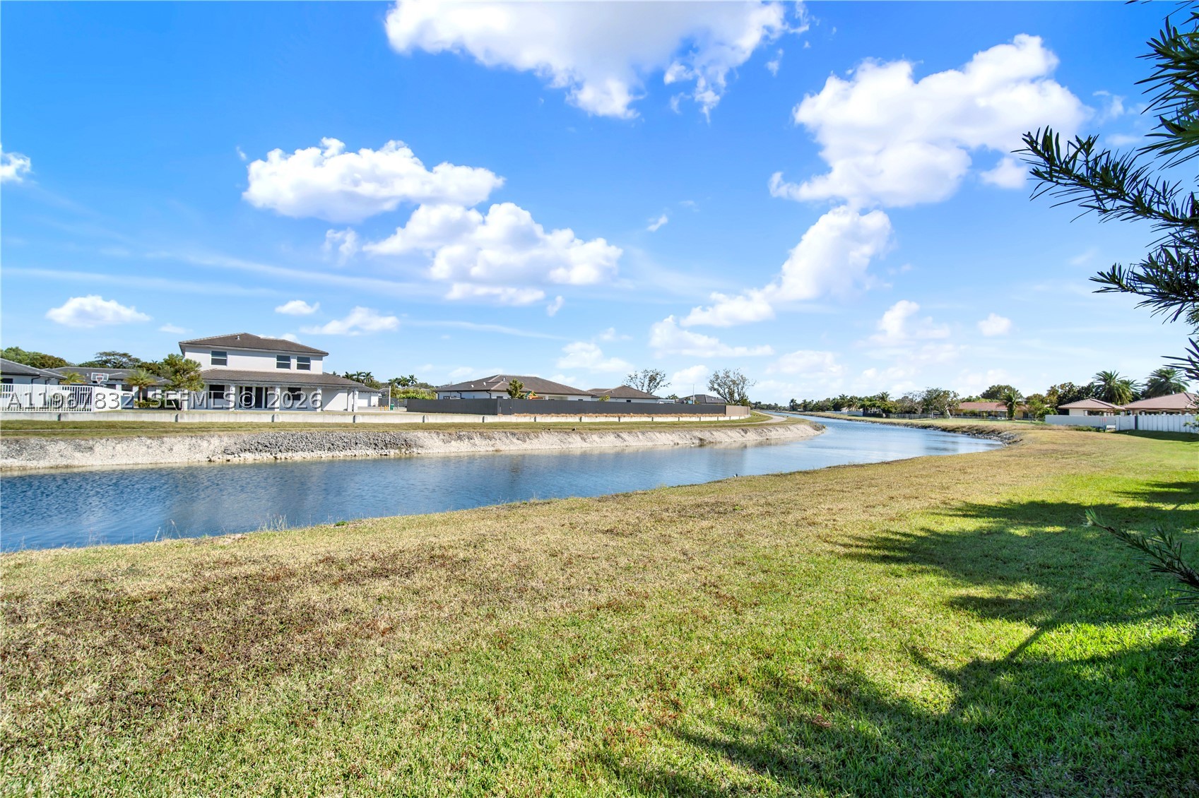 VILHEN DRIVE ESTATES - Residential