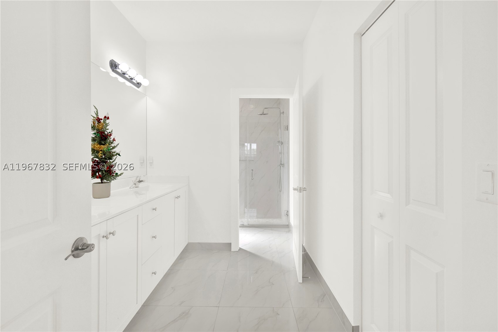 VILHEN DRIVE ESTATES - Residential