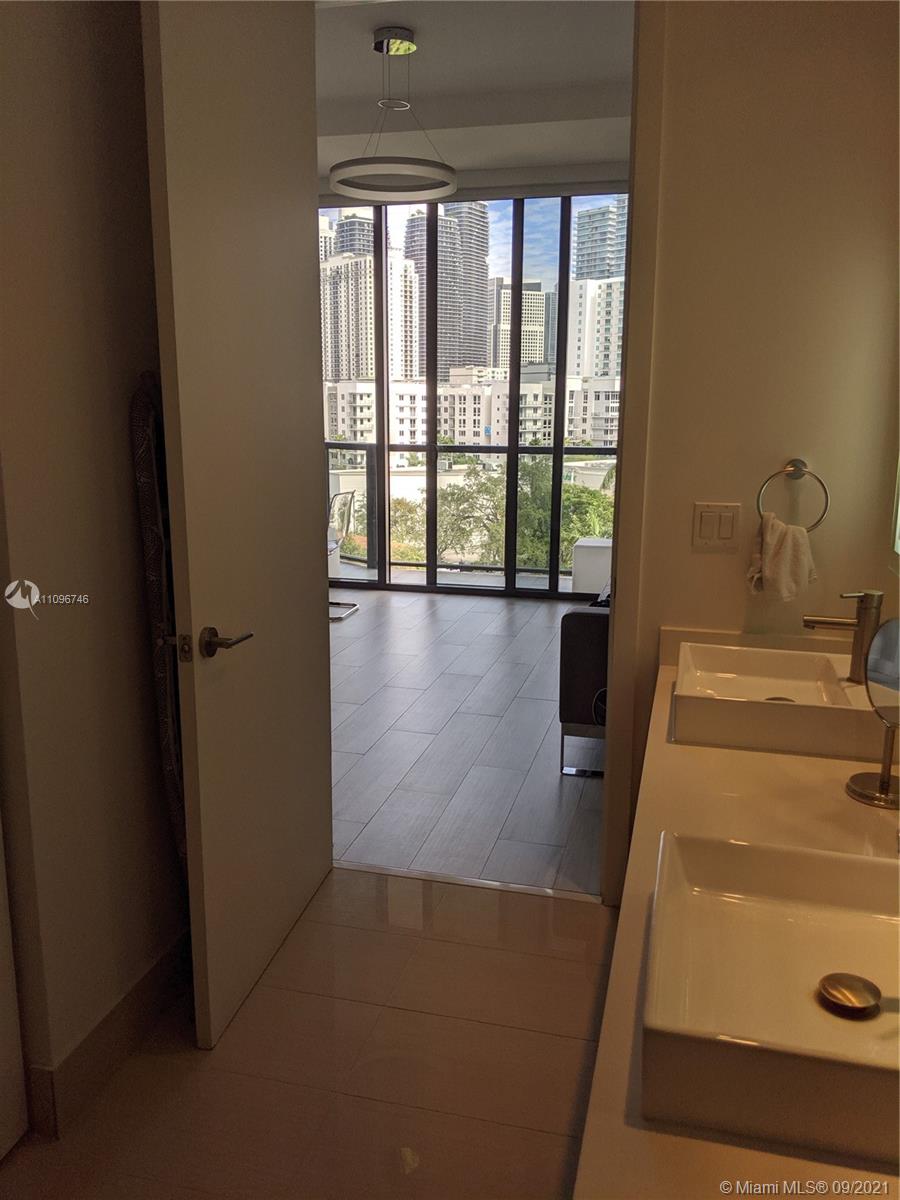 CASSA BRICKELL - Residential