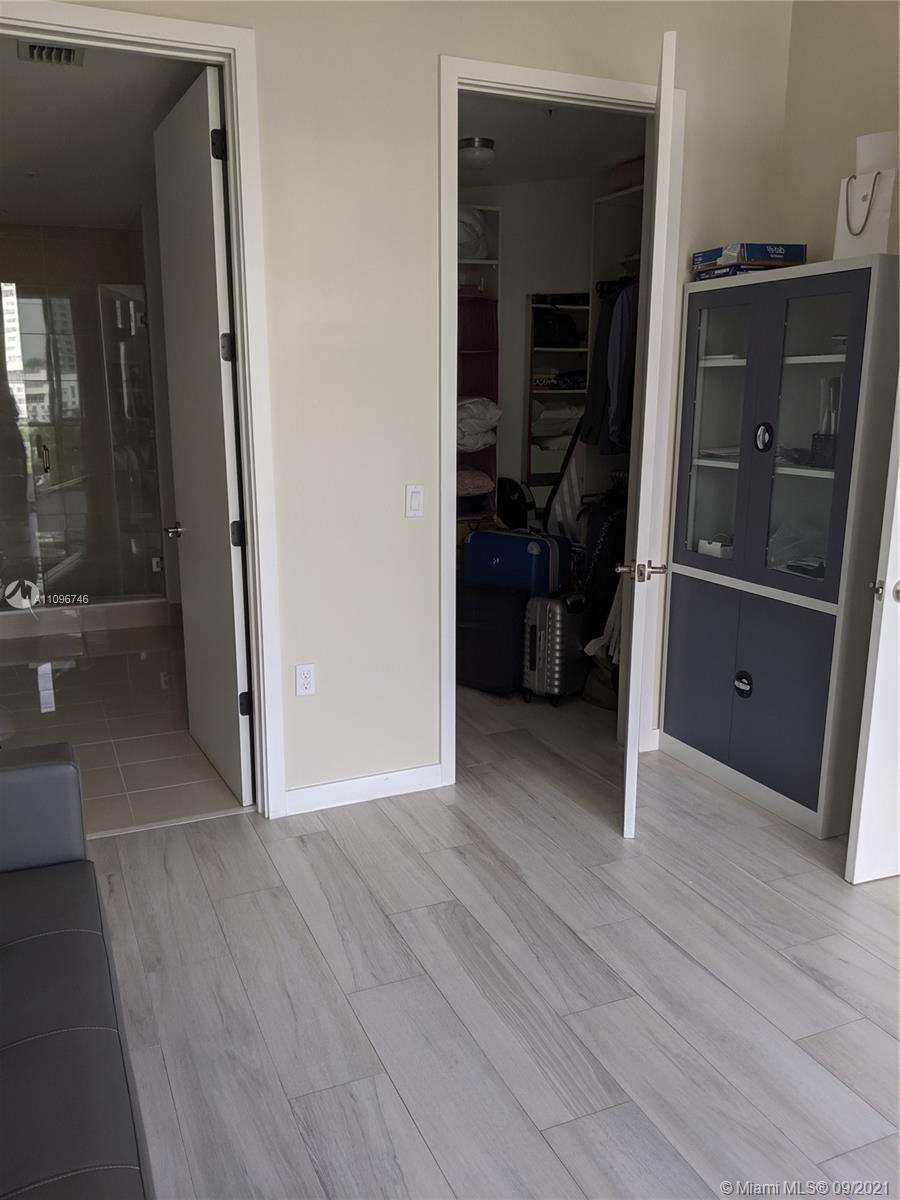 CASSA BRICKELL - Residential
