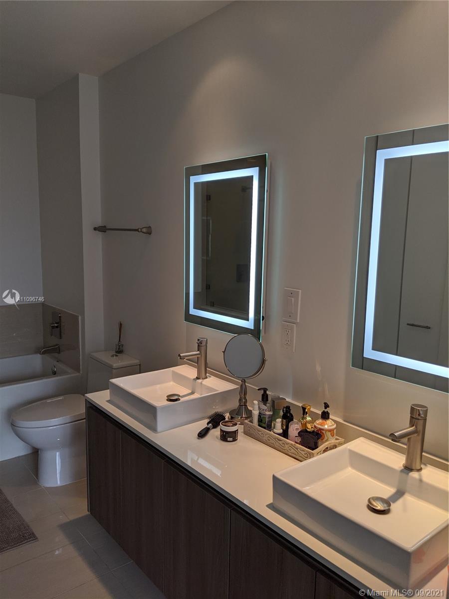 CASSA BRICKELL - Residential