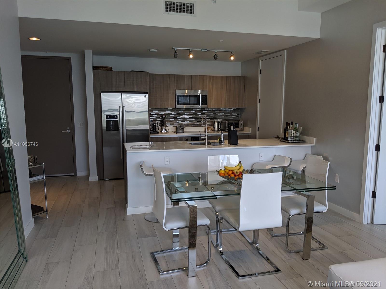 CASSA BRICKELL - Residential