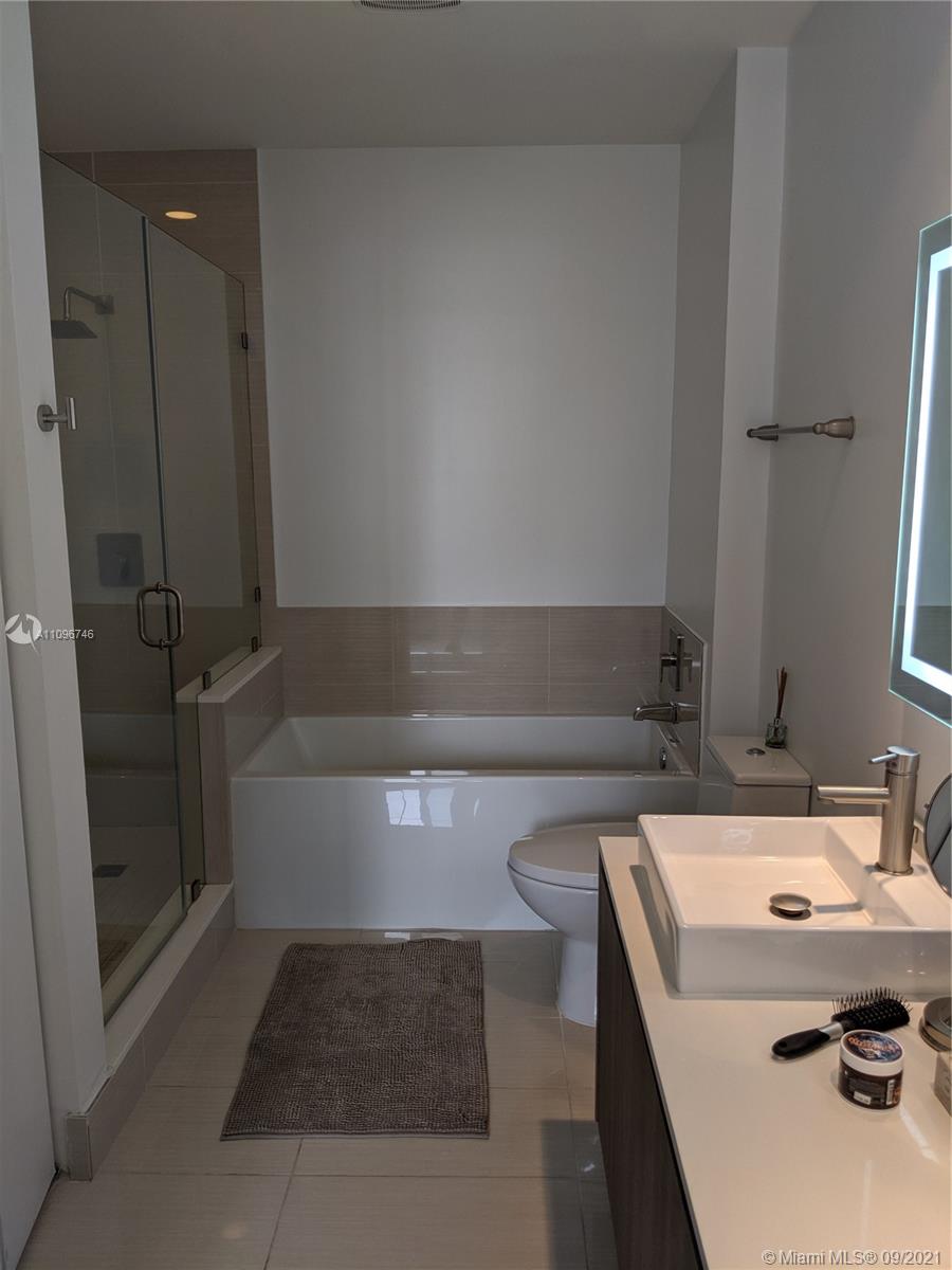 CASSA BRICKELL - Residential