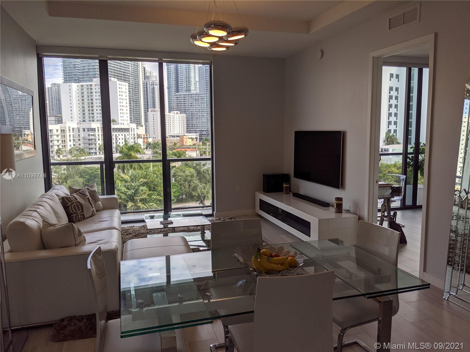 CASSA BRICKELL - Residential