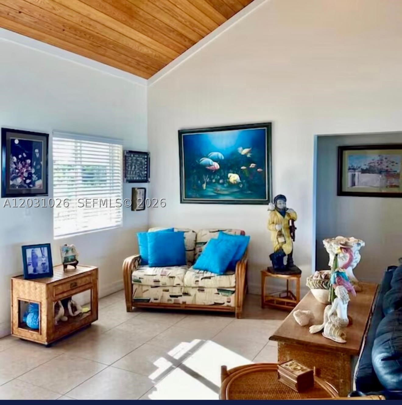 CASA MARINA - Residential