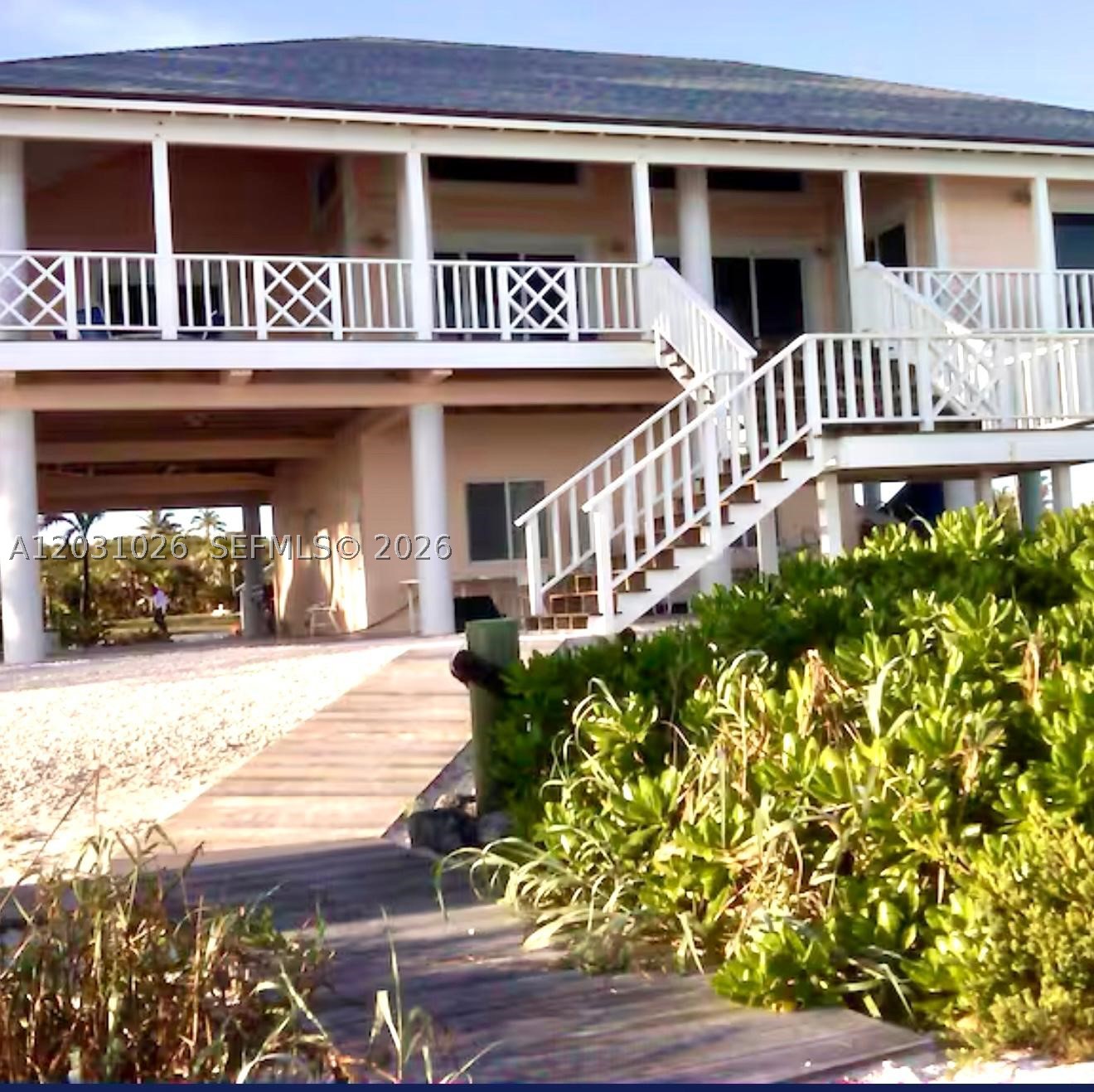 CASA MARINA - Residential