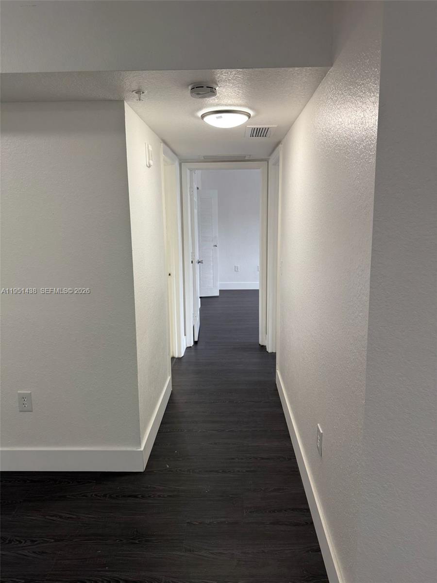 VISTA TRACE - Residential
