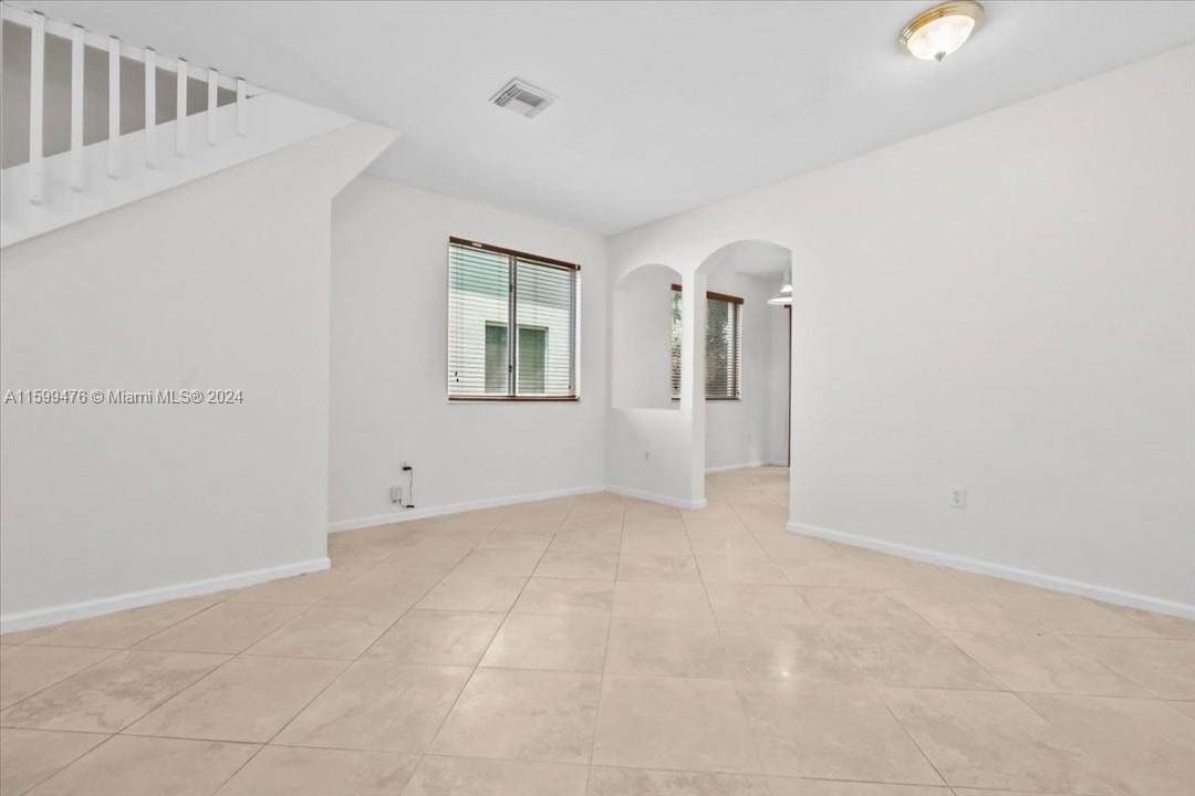 MAJORCA ISLES II CONDO - Residential
