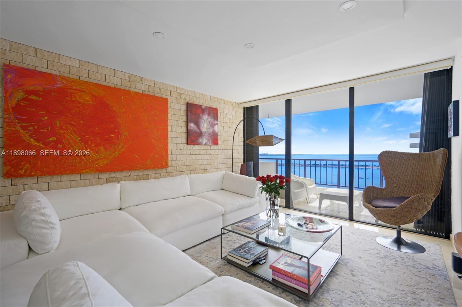 VILLA REGINA CONDO - Residential