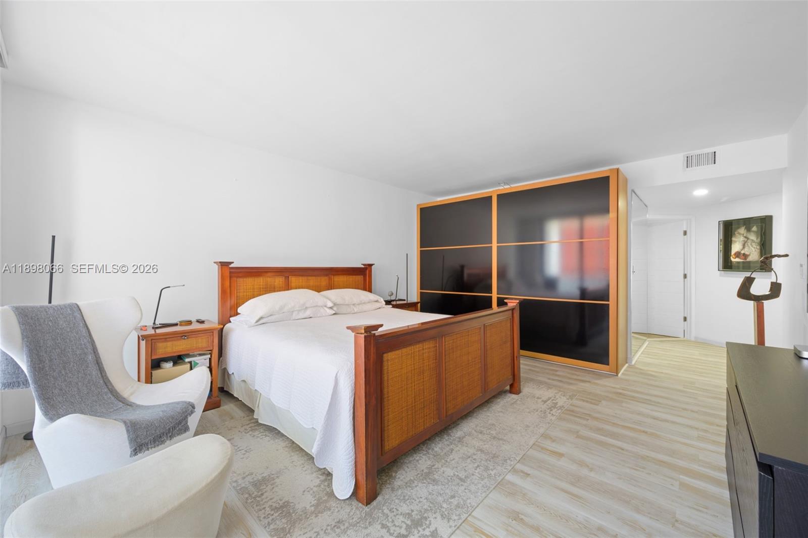 VILLA REGINA CONDO - Residential