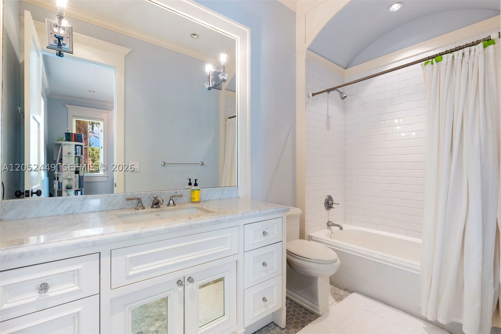 RIDGELINE ESTATES - Residential