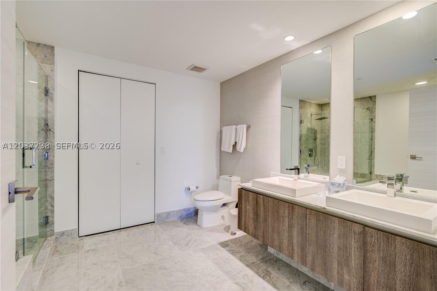801 SMA RESIDENCES CONDO - Residential Lease