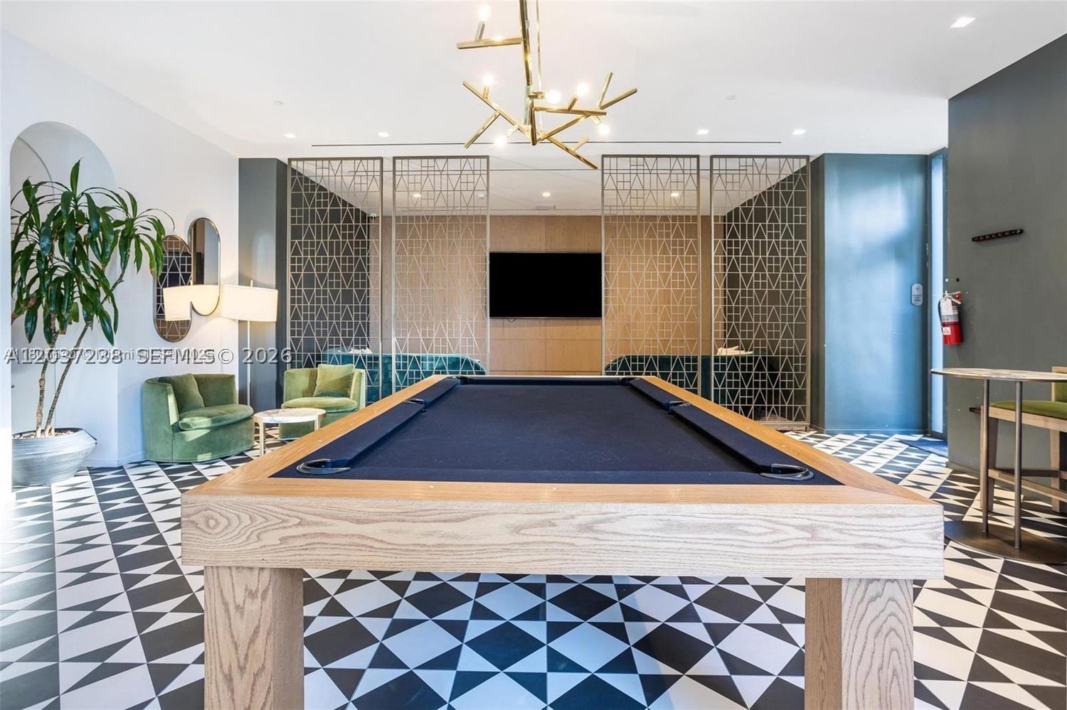 801 SMA RESIDENCES CONDO - Residential Lease
