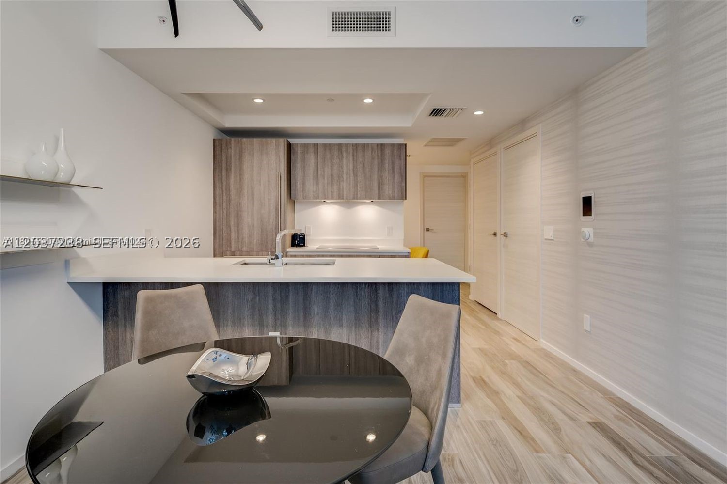 801 SMA RESIDENCES CONDO - Residential Lease