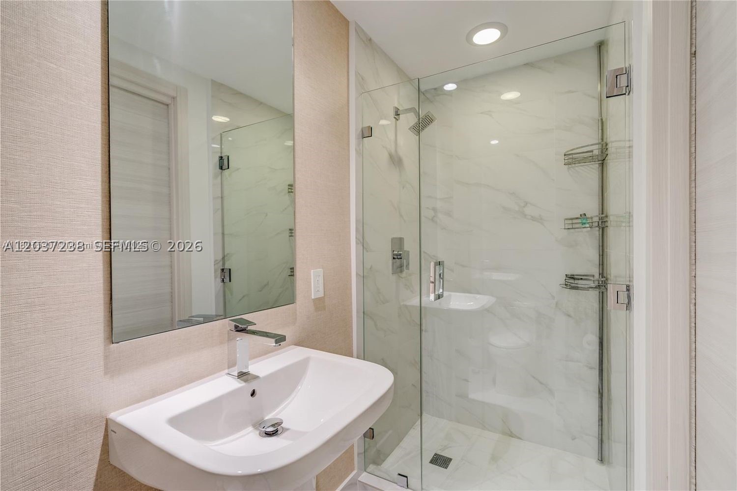801 SMA RESIDENCES CONDO - Residential Lease