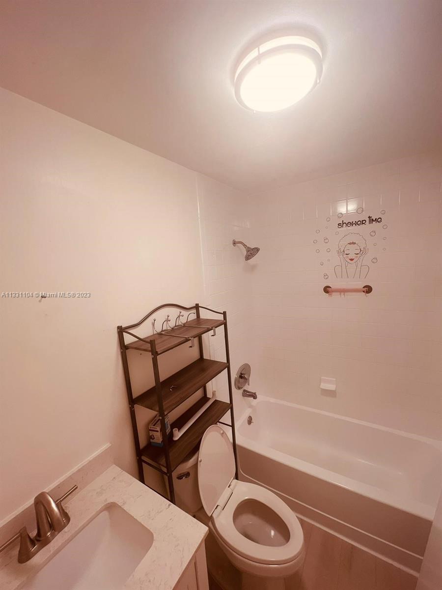 VILLA VERANDA CONDO - Residential Lease