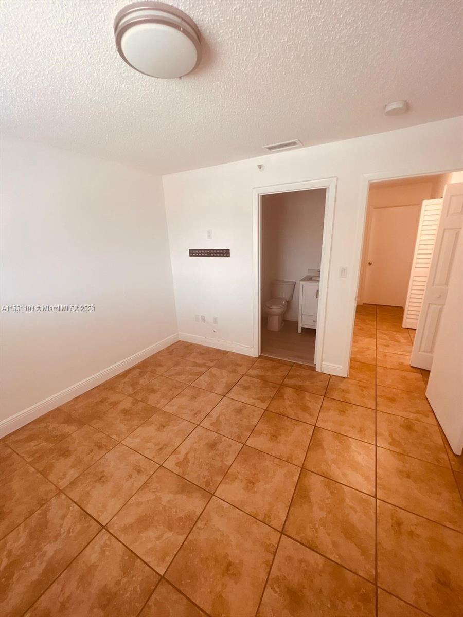 VILLA VERANDA CONDO - Residential Lease