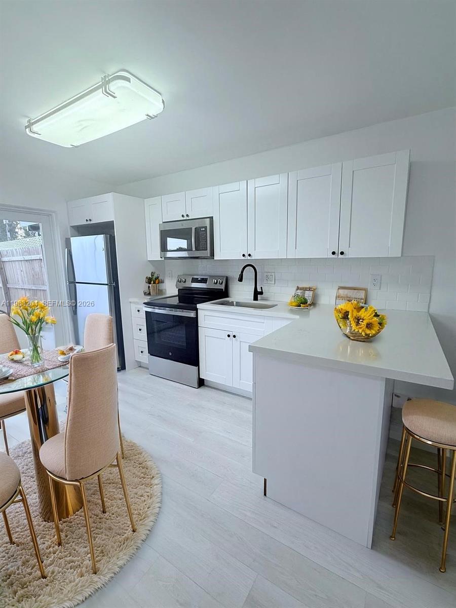 EL PRADO XVI CONDO - Residential