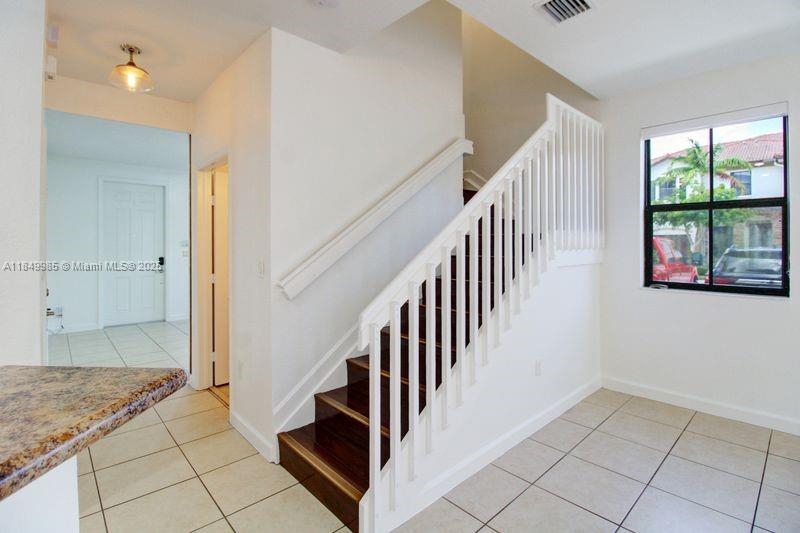 SILVER PALM EAST SEC THRE - Residential Lease