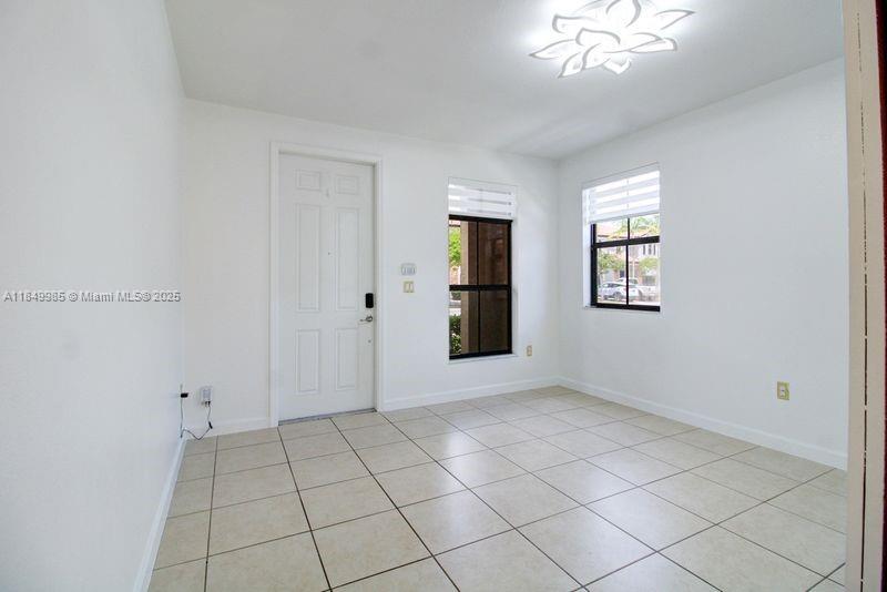 SILVER PALM EAST SEC THRE - Residential Lease
