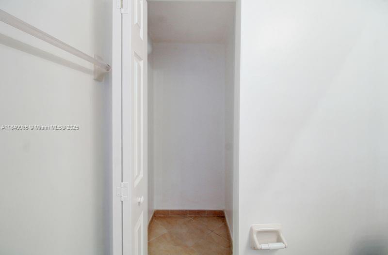 SILVER PALM EAST SEC THRE - Residential Lease