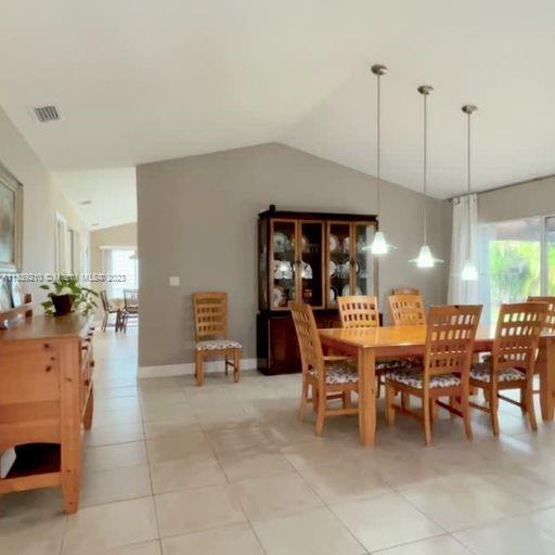 ROYAL GLEN - Residential