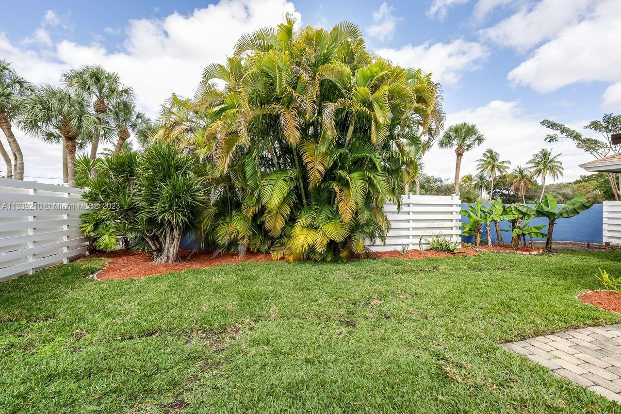 ROYAL GLEN - Residential