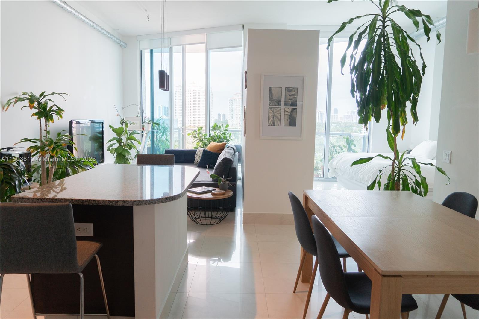 UPTOWN MARINA LOFTS CONDO - Residential Lease