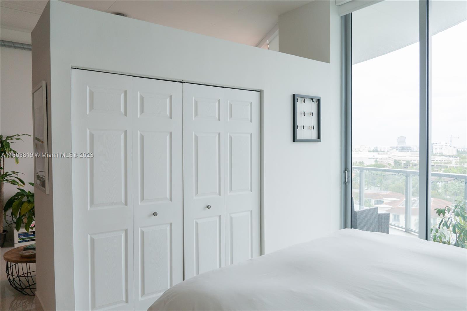 UPTOWN MARINA LOFTS CONDO - Residential Lease