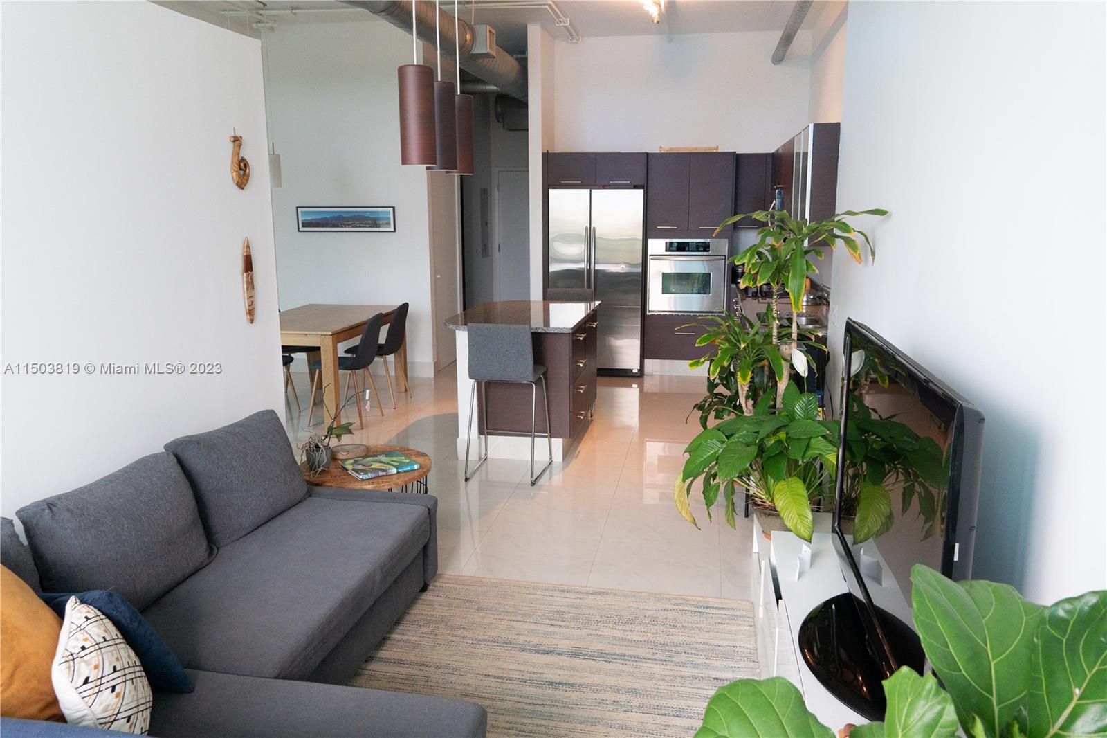UPTOWN MARINA LOFTS CONDO - Residential Lease