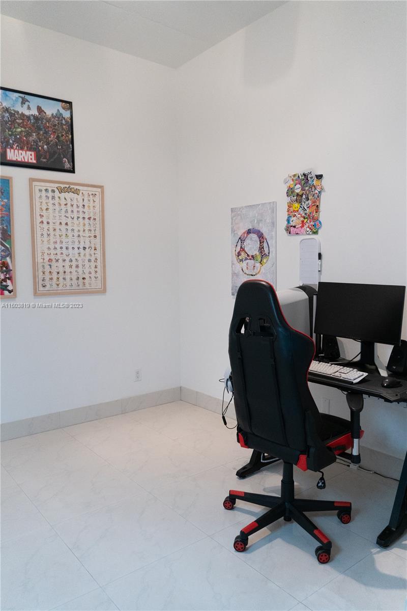 UPTOWN MARINA LOFTS CONDO - Residential Lease