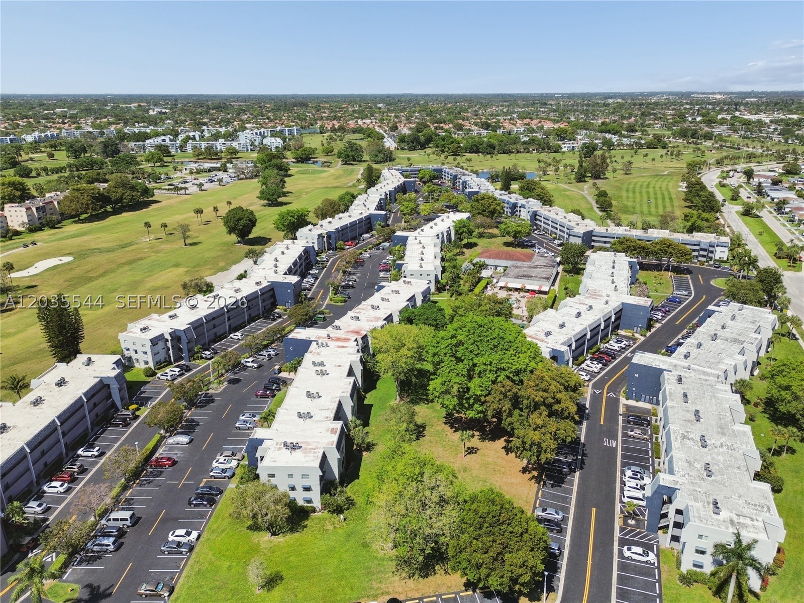 ORIOLE GOLF & TENNIS CLUB - Residential